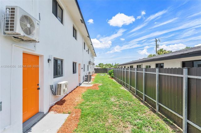 940 NW 8th Ave, Pompano Beach, FL 33060