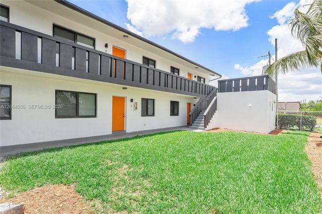 940 NW 8th Ave, Pompano Beach, FL 33060