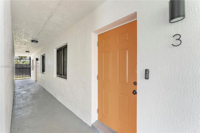 940 NW 8th Ave, Pompano Beach, FL 33060
