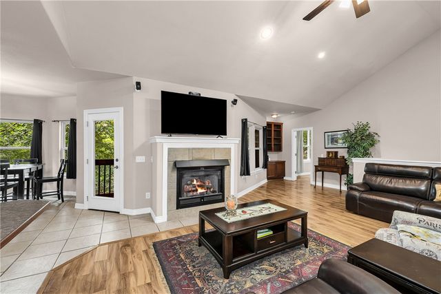 20 Hambleton Drive, Bella Vista, AR 72714
