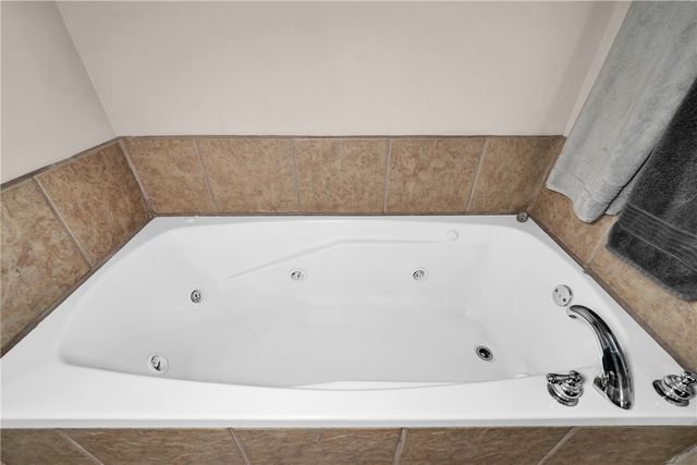 20 Hambleton Drive, Bella Vista, AR 72714