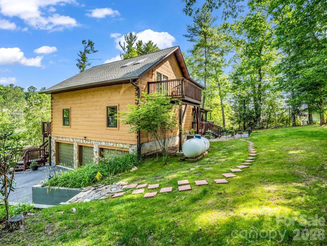 247 Woods Road, Spruce Pine, NC 28777