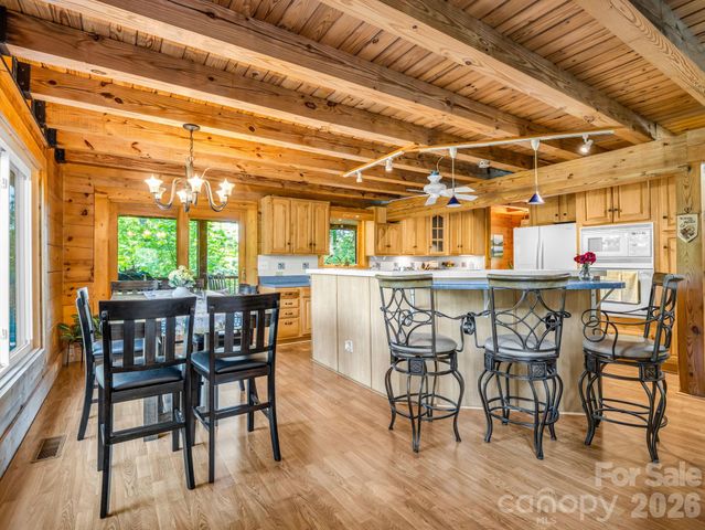 247 Woods Road, Spruce Pine, NC 28777