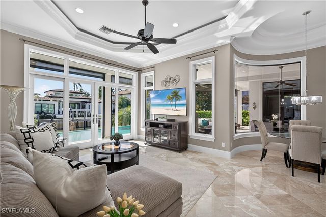 1330 MARLIN DR, Naples, FL 34102