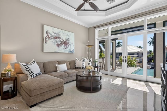 1330 MARLIN DR, Naples, FL 34102