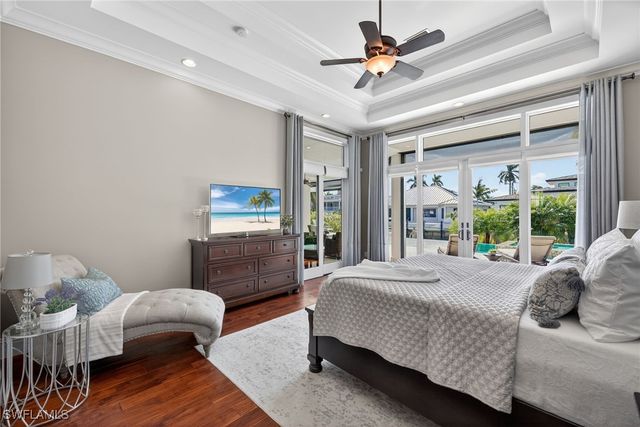 1330 MARLIN DR, Naples, FL 34102