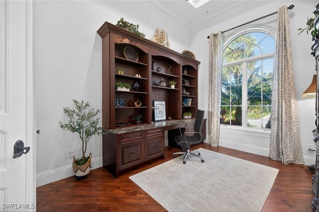 1330 MARLIN DR, Naples, FL 34102