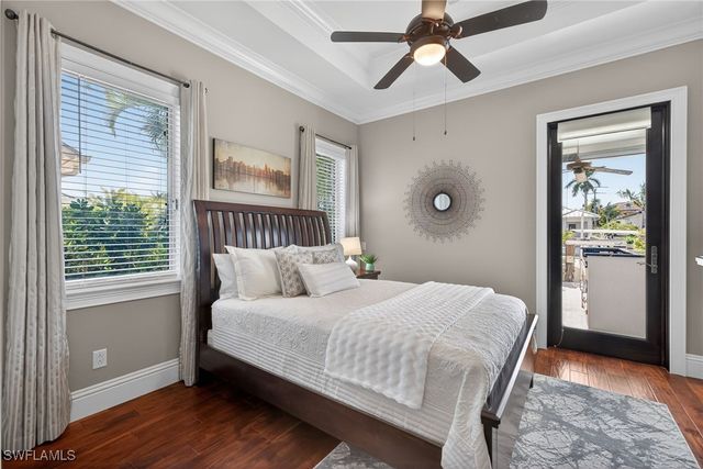 1330 MARLIN DR, Naples, FL 34102