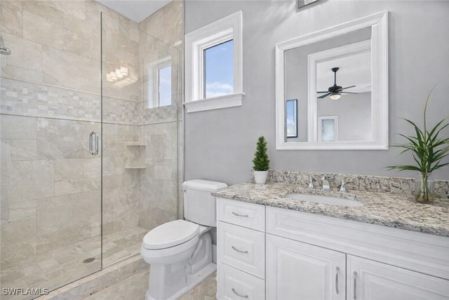 1330 MARLIN DR, Naples, FL 34102