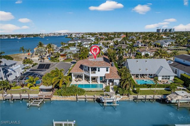 1330 MARLIN DR, Naples, FL 34102