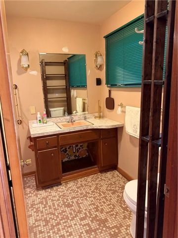 107 Rockwell Dr, Hempfield Twp, PA 15644