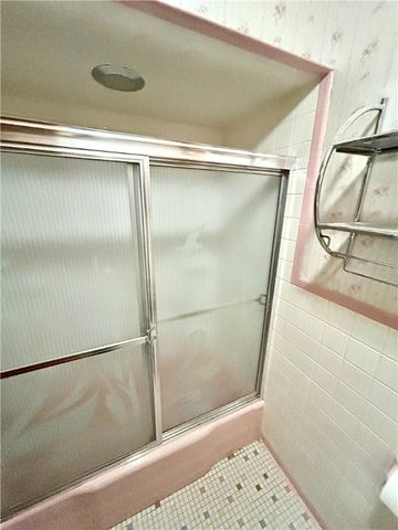 107 Rockwell Dr, Hempfield Twp, PA 15644