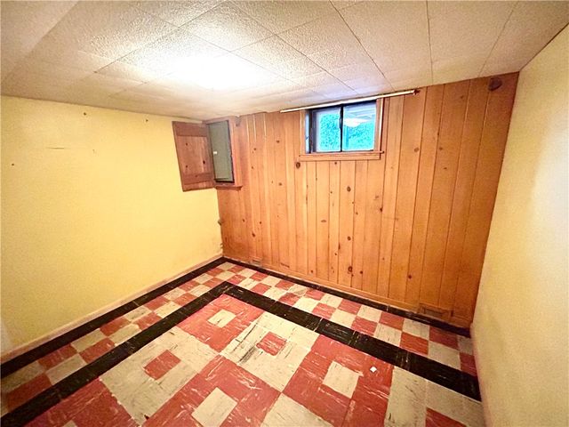 107 Rockwell Dr, Hempfield Twp, PA 15644