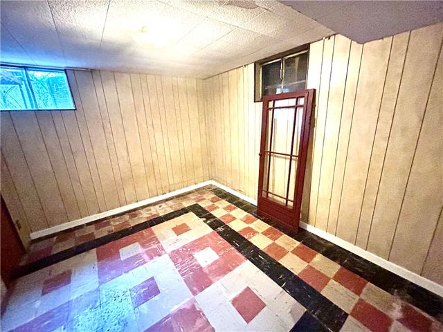 107 Rockwell Dr, Hempfield Twp, PA 15644