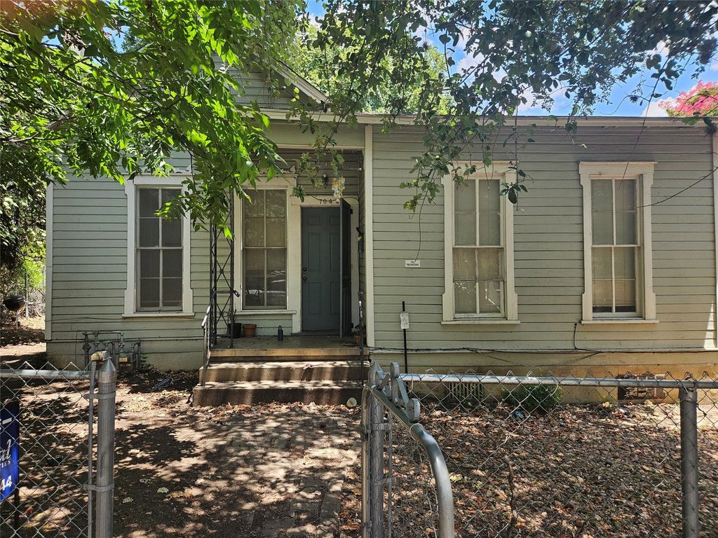 704 W 22nd ST A, Austin, TX 78705
