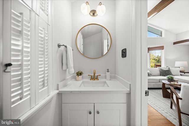 6005 CORBIN RD, Bethesda, MD 20816