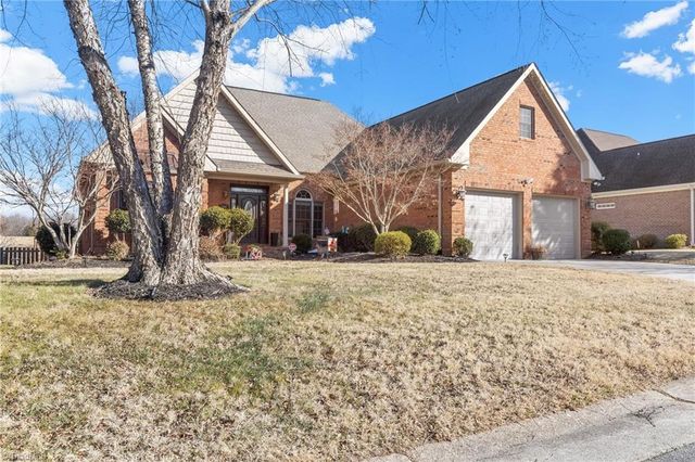 108 Breckenridge Drive, Thomasville, NC 27360