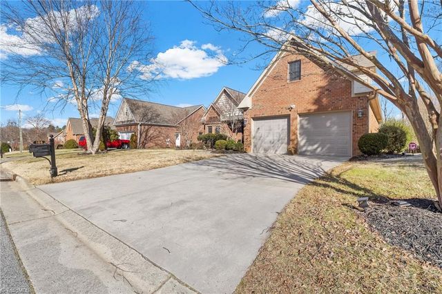 108 Breckenridge Drive, Thomasville, NC 27360