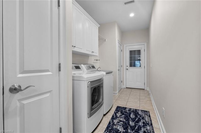 108 Breckenridge Drive, Thomasville, NC 27360