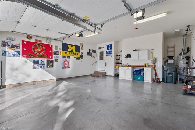 108 Breckenridge Drive, Thomasville, NC 27360