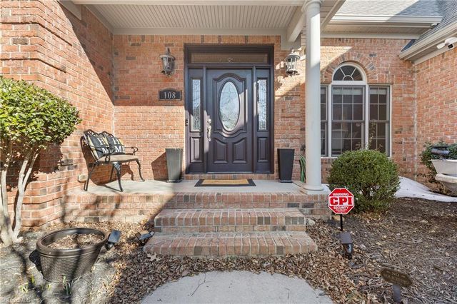 108 Breckenridge Drive, Thomasville, NC 27360