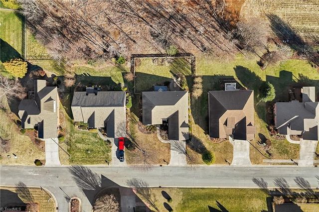 108 Breckenridge Drive, Thomasville, NC 27360