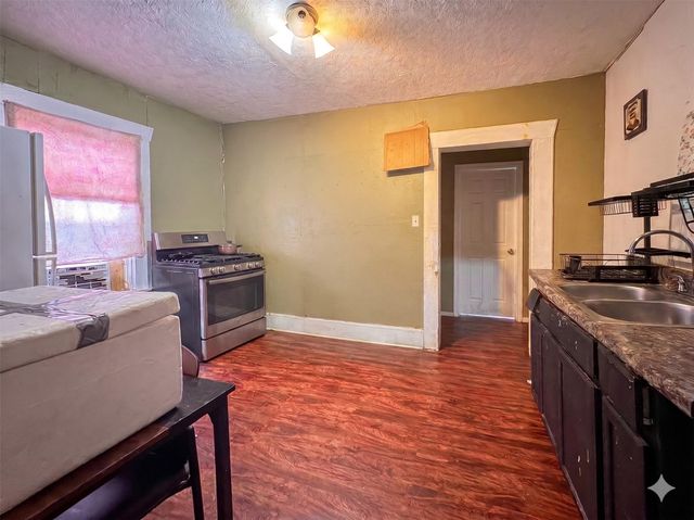 8025 Avenue E, Houston, TX 77012