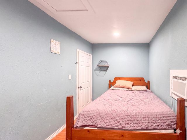 8025 Avenue E, Houston, TX 77012