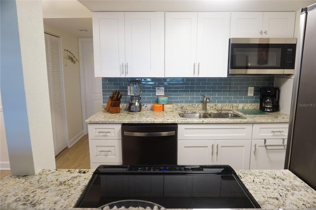 9715 HARRELL AVENUE 14, Treasure Island, FL 33706