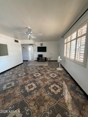 8619 N 30TH Drive, Phoenix, AZ 85051