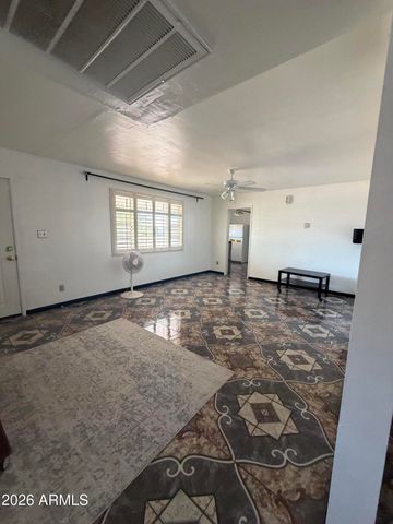 8619 N 30TH Drive, Phoenix, AZ 85051