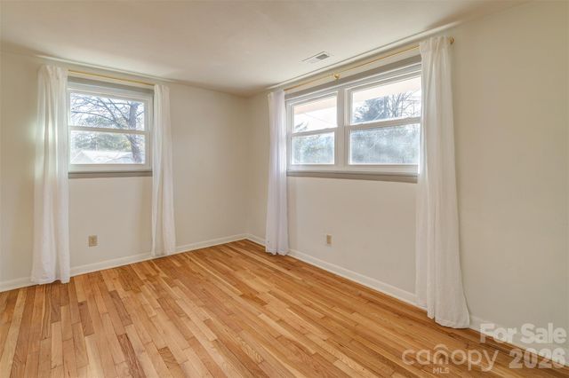 268 Longs Chapel Road, Weaverville, NC 28787