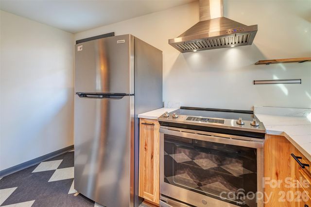 268 Longs Chapel Road, Weaverville, NC 28787