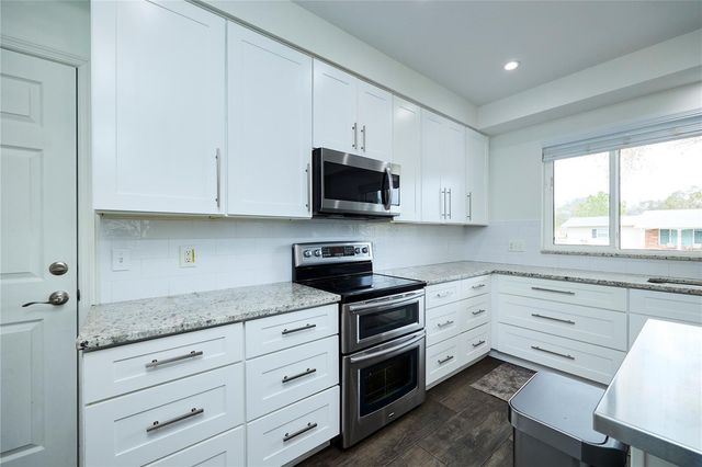 3312 NAKORA DRIVE, Tampa, FL 33618