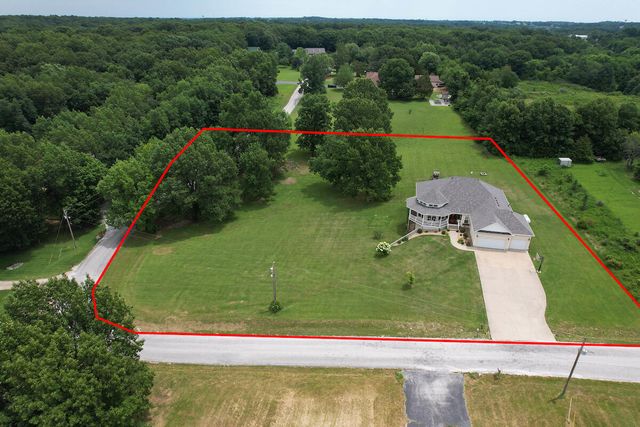 528 Mary Lynn Lane, Nixa, MO 65714