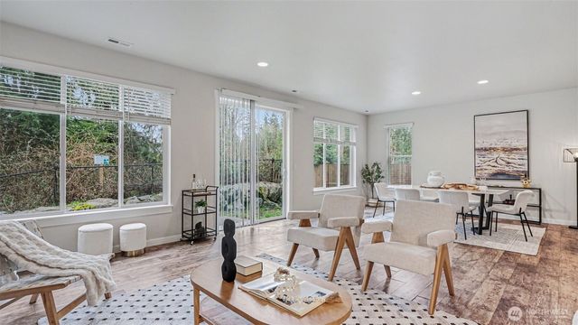 3319 104th Avenue NE, Lake Stevens, WA 98258