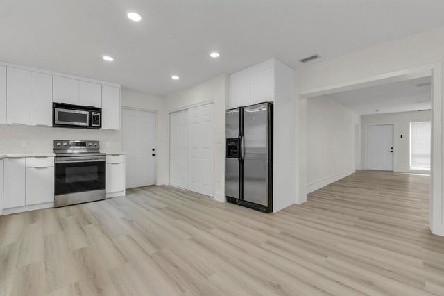 2121 SW 46TH Avenue, Fort Lauderdale, FL 33317