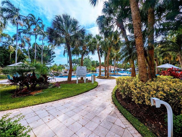 3300 NE 191st St 501, Aventura, FL 33180