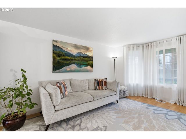 11907 Ne 48TH Cir, Vancouver, WA 98682