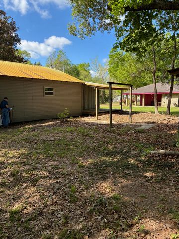 1010 Patton, Deridder, LA 70634