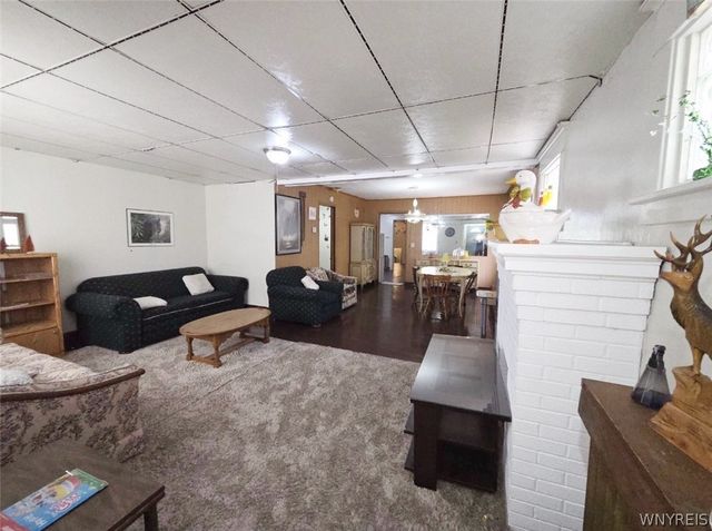 18 Victoria Avenue, Buffalo, NY 14214