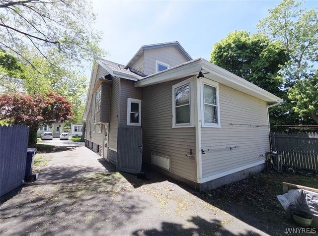 18 Victoria Avenue, Buffalo, NY 14214