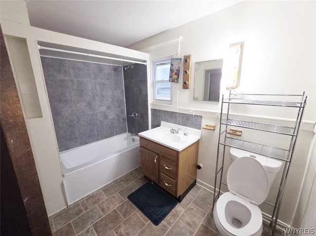 18 Victoria Avenue, Buffalo, NY 14214