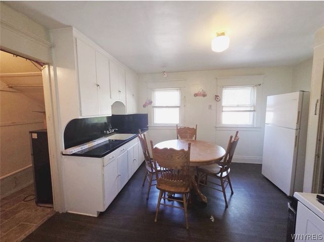 18 Victoria Avenue, Buffalo, NY 14214