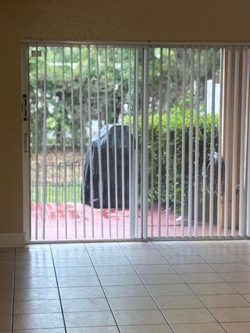 6606 CATALINA Lane, Tamarac, FL 33321
