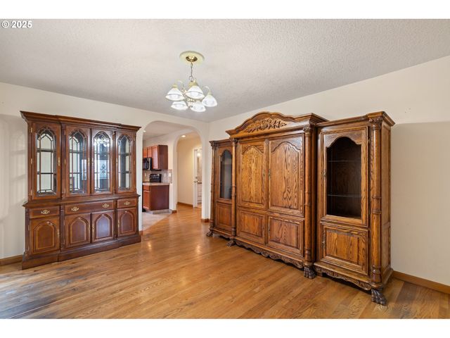 1435 Se 148TH Ave, Portland, OR 97233