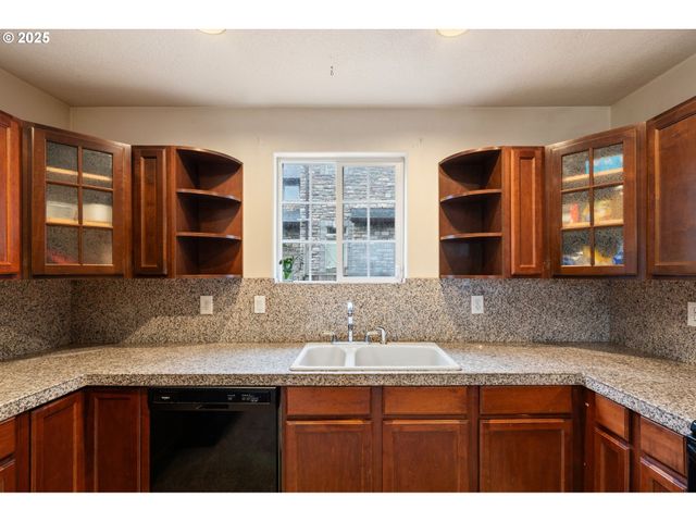 1435 Se 148TH Ave, Portland, OR 97233