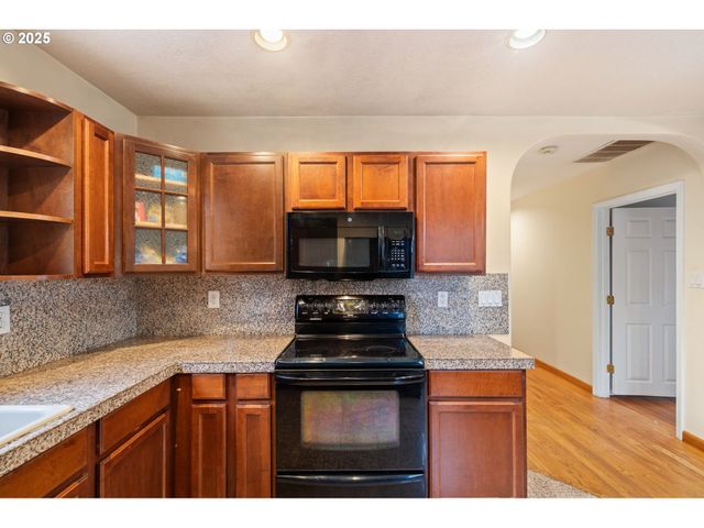 1435 Se 148TH Ave, Portland, OR 97233