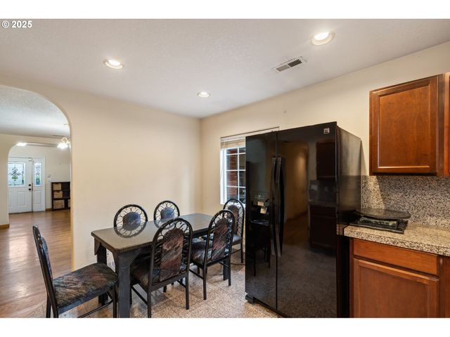 1435 Se 148TH Ave, Portland, OR 97233