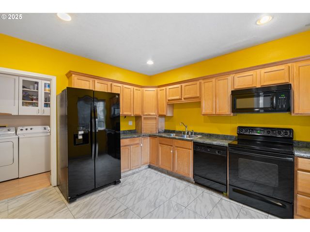 1435 Se 148TH Ave, Portland, OR 97233